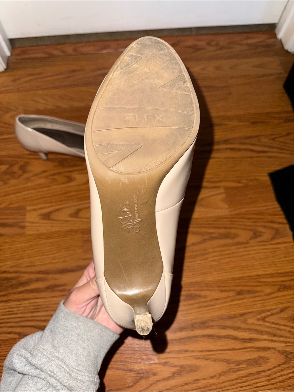 Classic Women's Cream Pumps - Comfortable Everyday Heels - Picture 3 of 3
